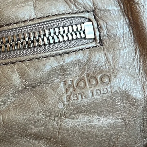 Hobo Shoulder Bag - Picture 12 of 16